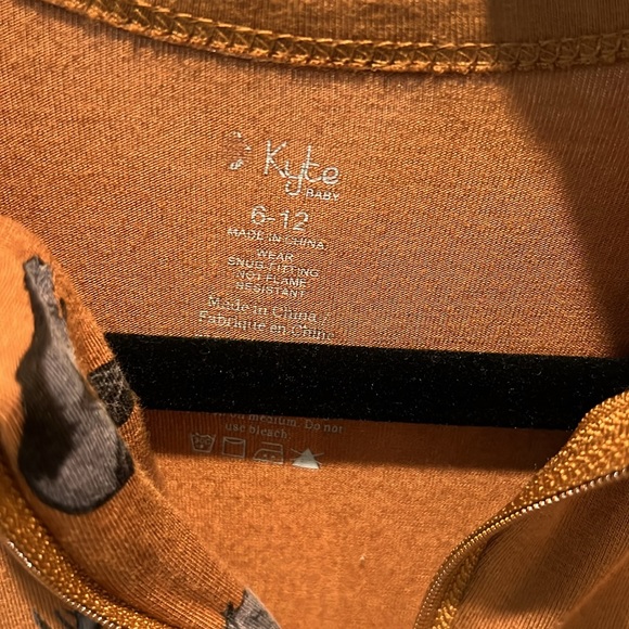 Kyte Baby-Zippered Footie in Canadian - Picture 4 of 4